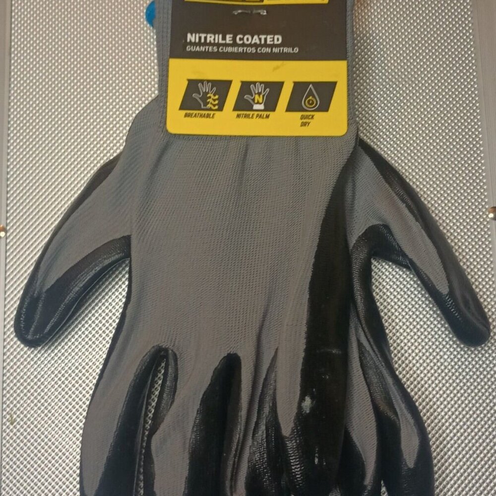 NITRILE COATED GLOVES - True Grip- Breathable - Quick Dry Work Gloves - New